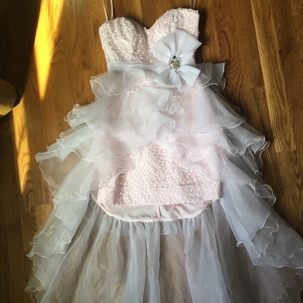 Prom Dress. - Picture 7 of 8